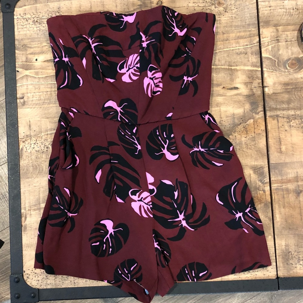 Strapless floral romper